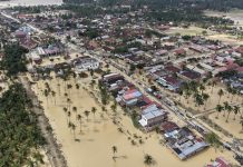 Derita Korban Banjir Aceh Tamiang Minum Air Keruh Demi Bertahan Hidup
